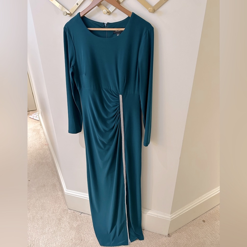 Beautiful teal gown